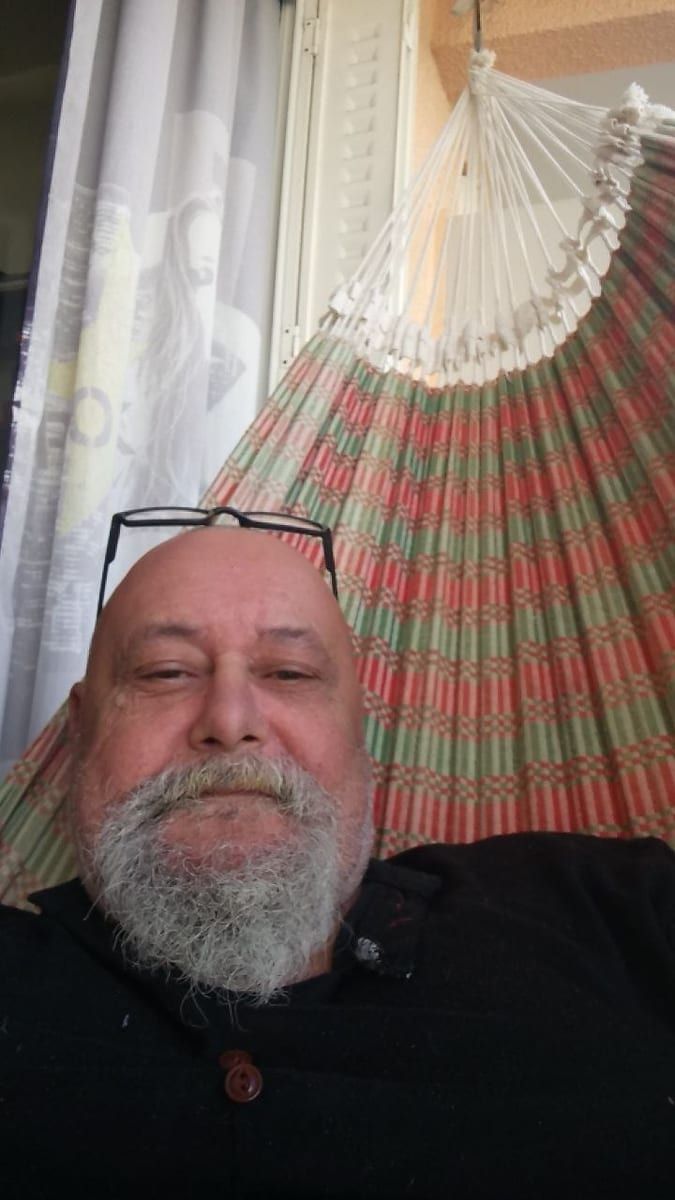 Profil de Tonny, 41 ans, Annonces gay arabe à Léchelles (Fribourg)