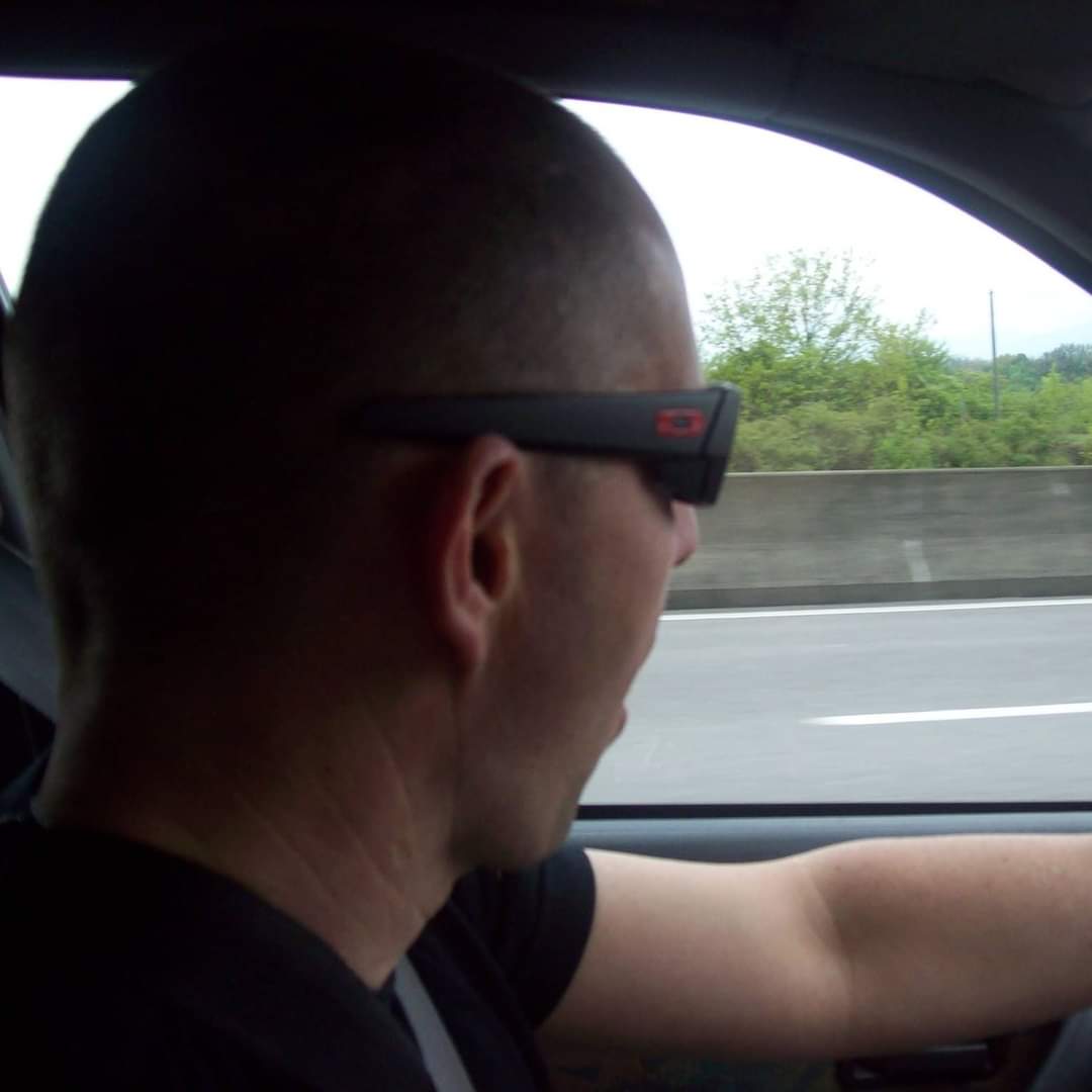 Profil de Cosmo, 26 ans, Annonces gay à Gampelen (Fribourg)