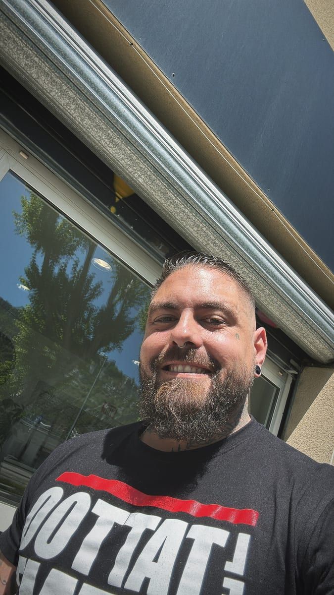 Profil de Selian, 36 ans, Annonces gay à Wileroltigen (Fribourg)