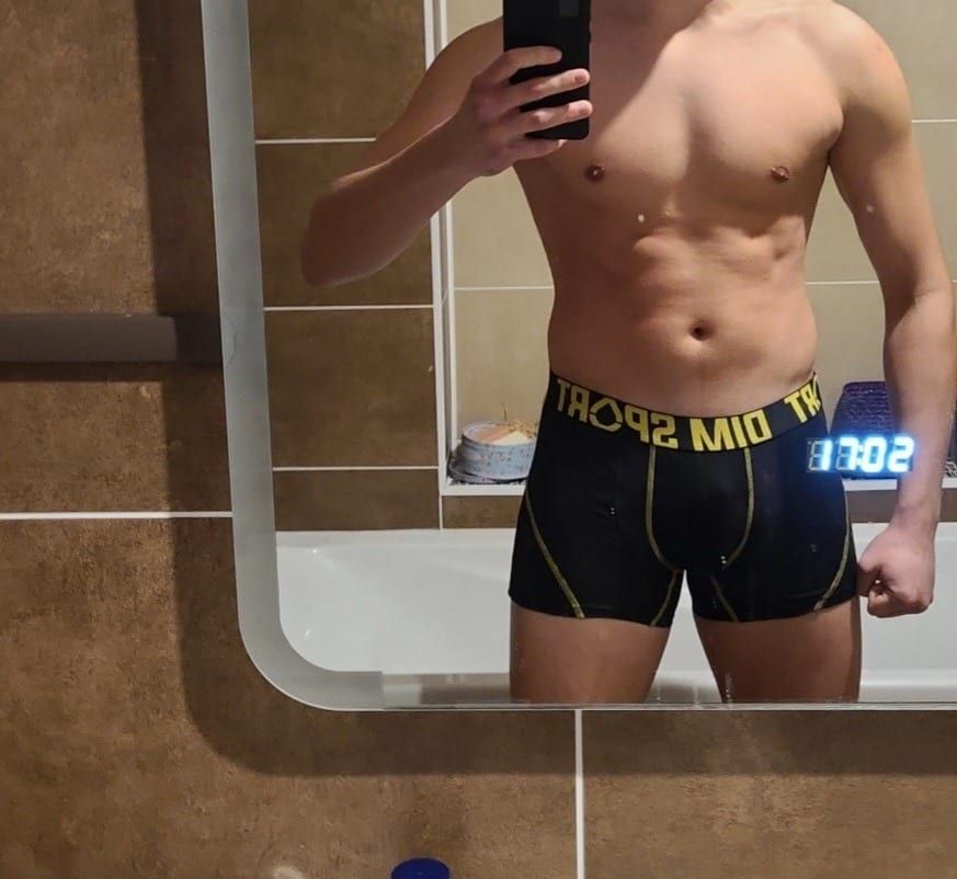 Profil de Geronimo, 40 ans, Annonces gay à Lieffrens (Fribourg)
