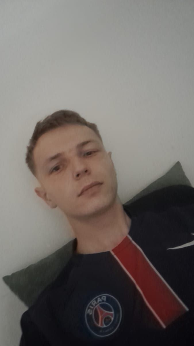 Profil de Souleimen, 28 ans, Annonces gay arabe à Dompierre FR (Fribourg)