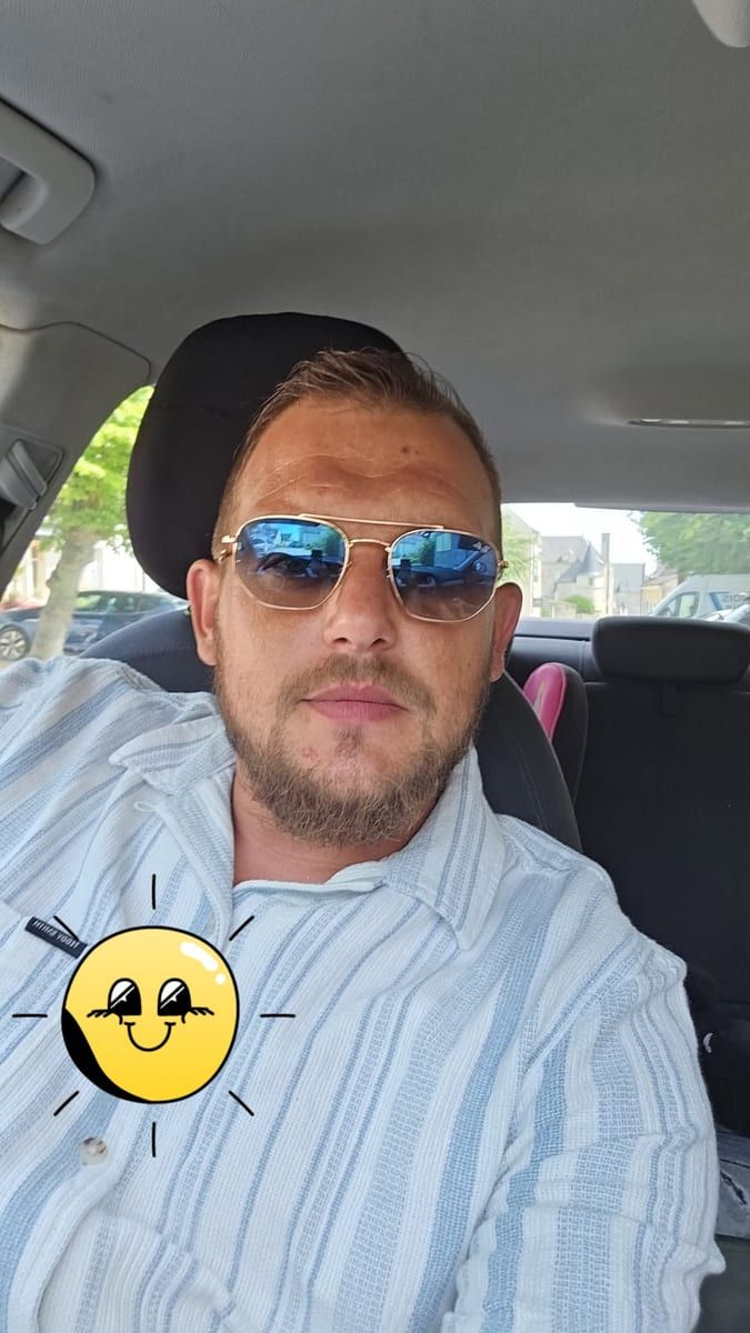 Profil de Guillain, 43 ans, Annonces gay arabe à Sommentier (Fribourg)