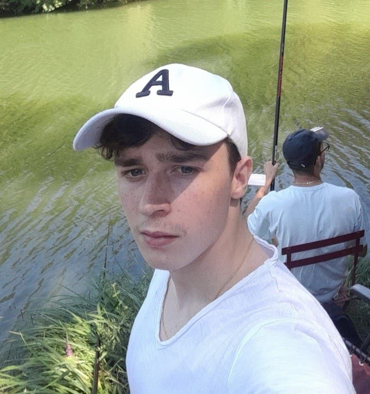 Profil de Drazik, 42 ans, Annonces gay à Middes (Fribourg)
