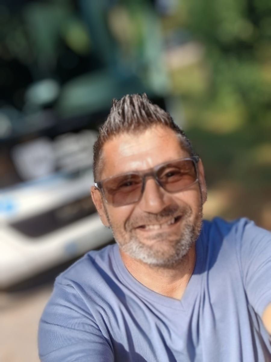 Profil de Simeo, 45 ans, Annonces gay à Font (Fribourg)