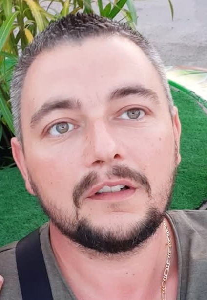 Profil de Aksil, 26 ans, Annonces gay à Cottens FR (Fribourg)