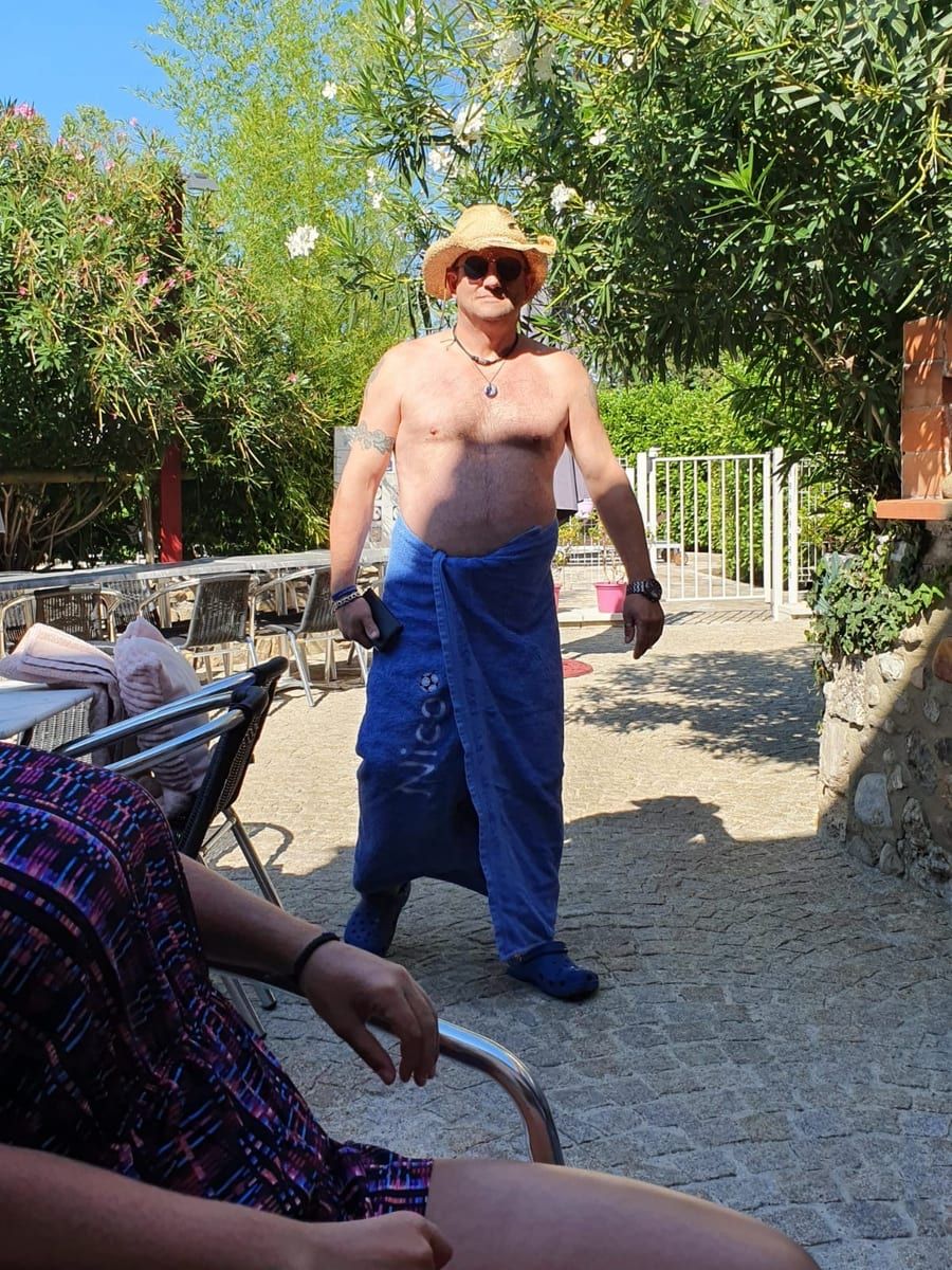 Profil de Nicholas, 44 ans, Annonces gay à Chandon (Fribourg)
