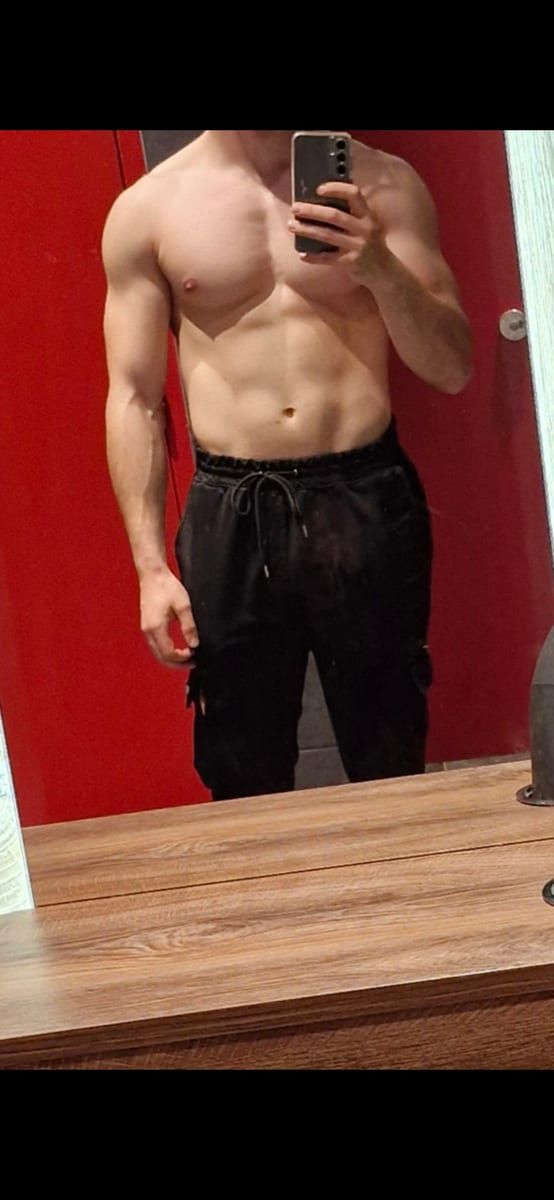 Profil de Philippe-henri, 39 ans, Annonces gay à Forel FR (Fribourg)