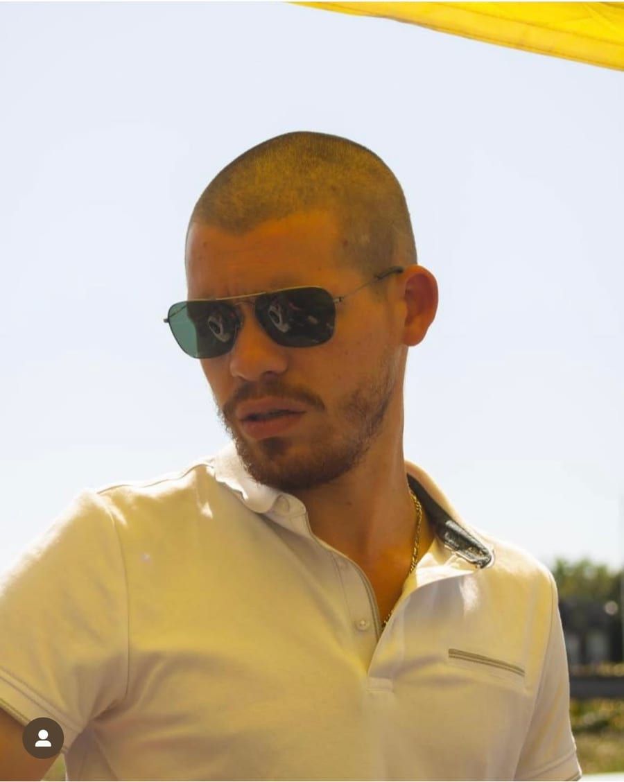 Profil de Arthur, 25 ans, Annonces gay à Progens (Fribourg)