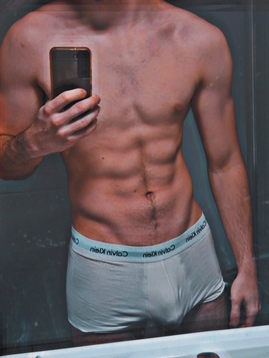 Profil de Rénald, 24 ans, Annonces gay à Praz (Vully) (Fribourg)