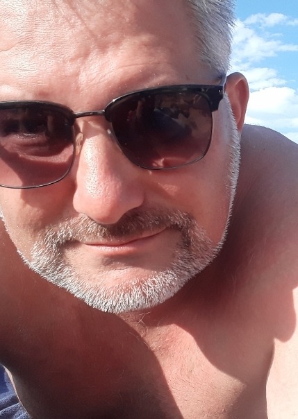 Profil de Pino, 27 ans, Annonces gay à Charmey (Gruyère) (Fribourg)