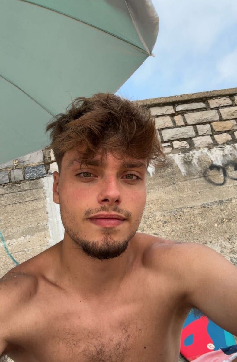 Profil de Hassein, 29 ans, Annonces gay à Farvagny-le-Grand (Fribourg)