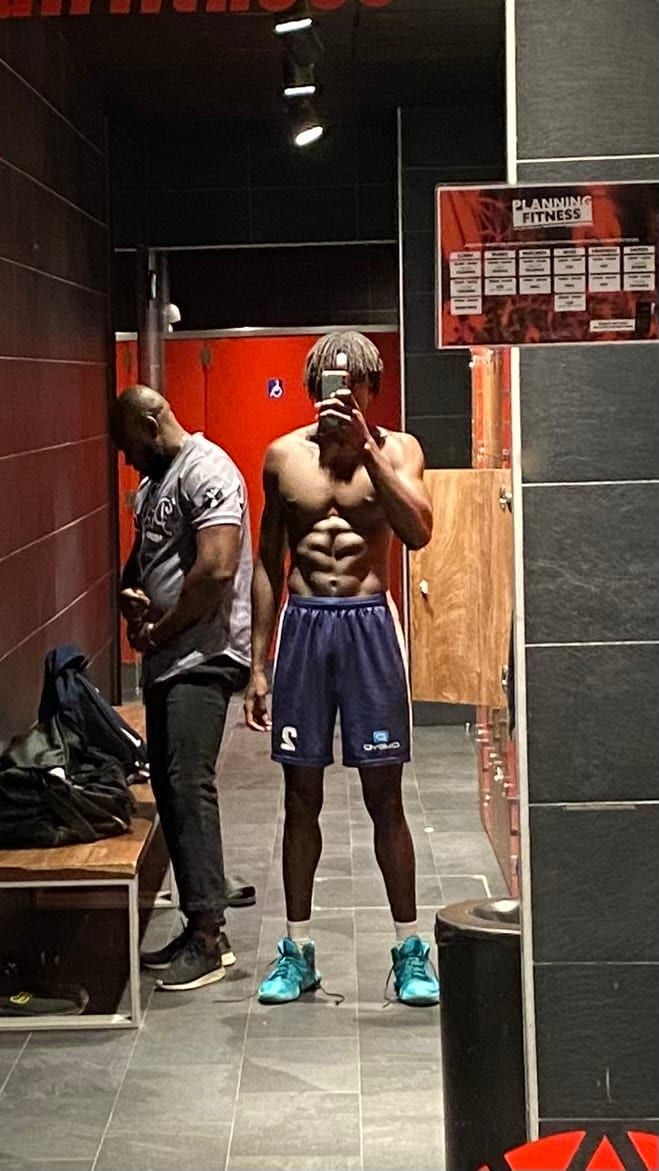 Profil de Jayce, 39 ans, Annonces gay arabe à Léchelles (Fribourg)