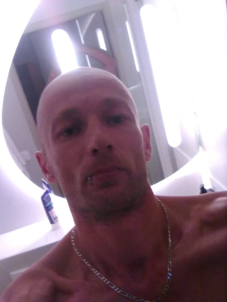 Flaubert - Annonces gay à Estévenens Profil de Flaubert, 36 ans, Annonces gay à Estévenens (Fribourg)