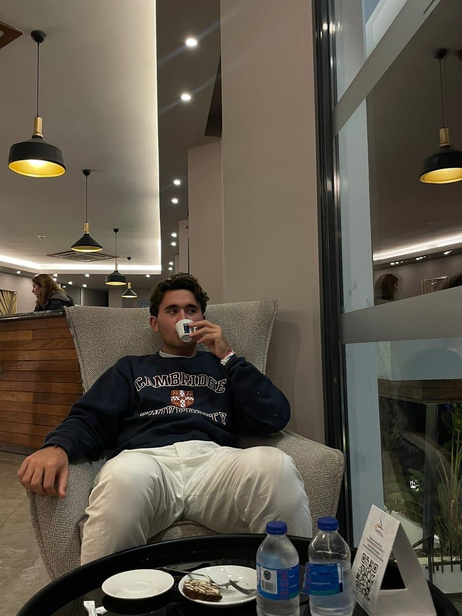 Profil de Yeouda, 27 ans, Annonces gay à Esmonts (Fribourg)