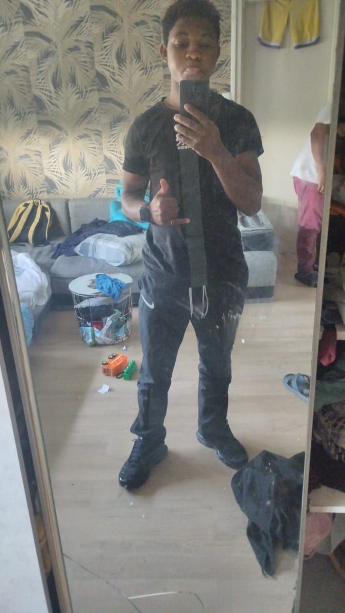 Profil de Blake, 32 ans, Annonces gay à Montévraz (Fribourg)