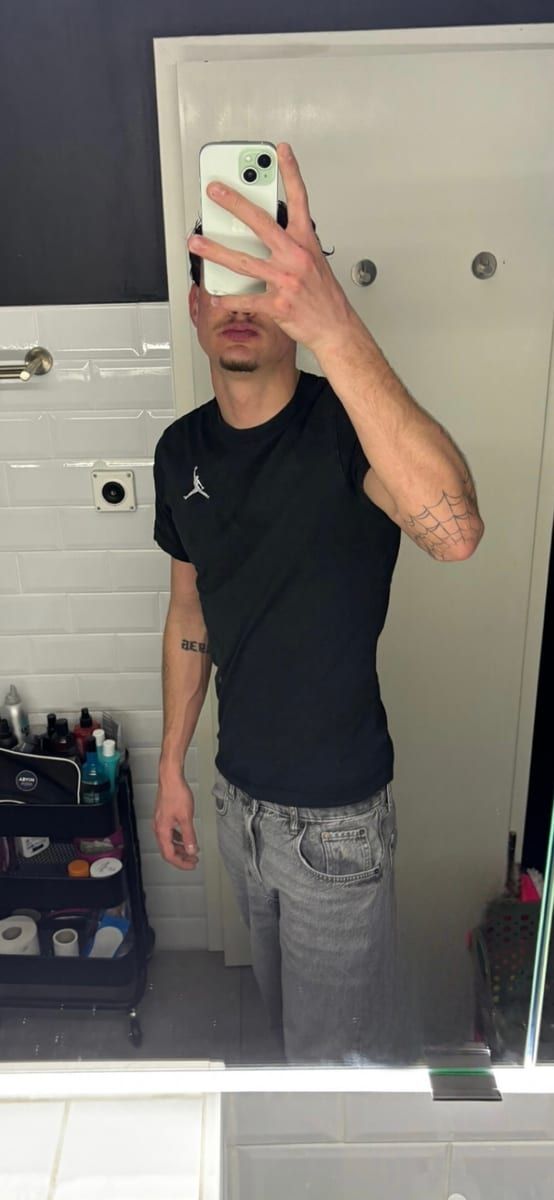 Louqmane - Annonces gay à Villariaz Profil de Louqmane, 44 ans, Annonces gay à Villariaz (Fribourg)