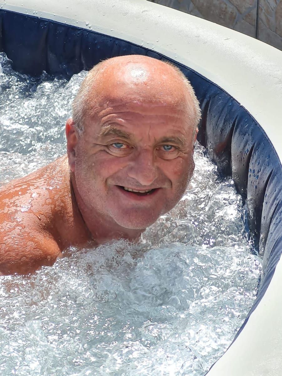 Profil de Neven, 43 ans, Annonces gay à Barberêche (Fribourg)