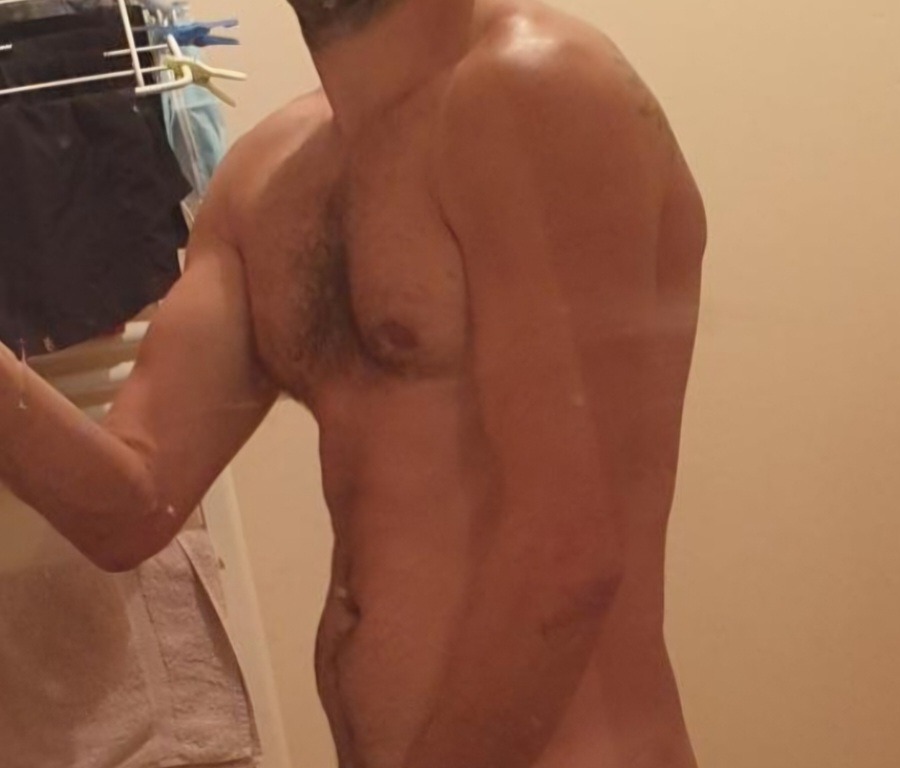 Profil de Gorka, 40 ans, Annonces gay à Grenilles (Fribourg)