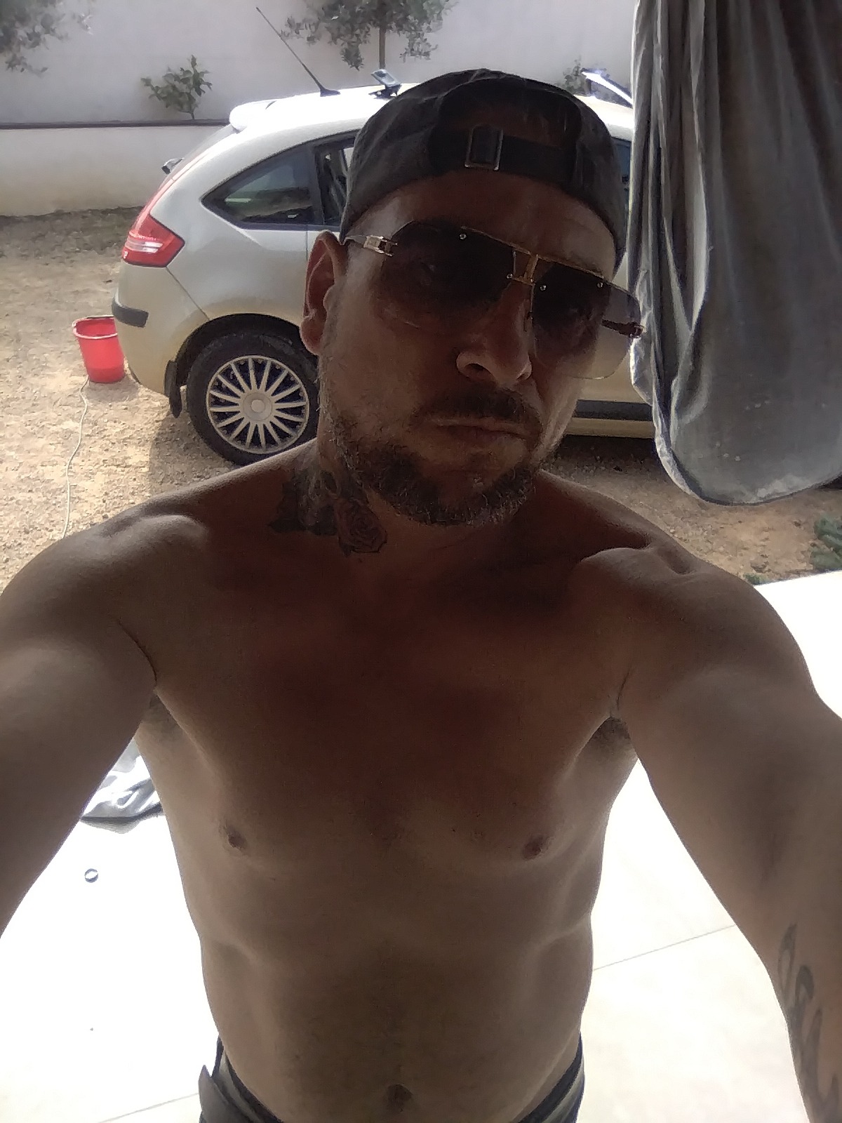 Profil de Eloann, 27 ans, Annonces gay à Echarlens (Fribourg)