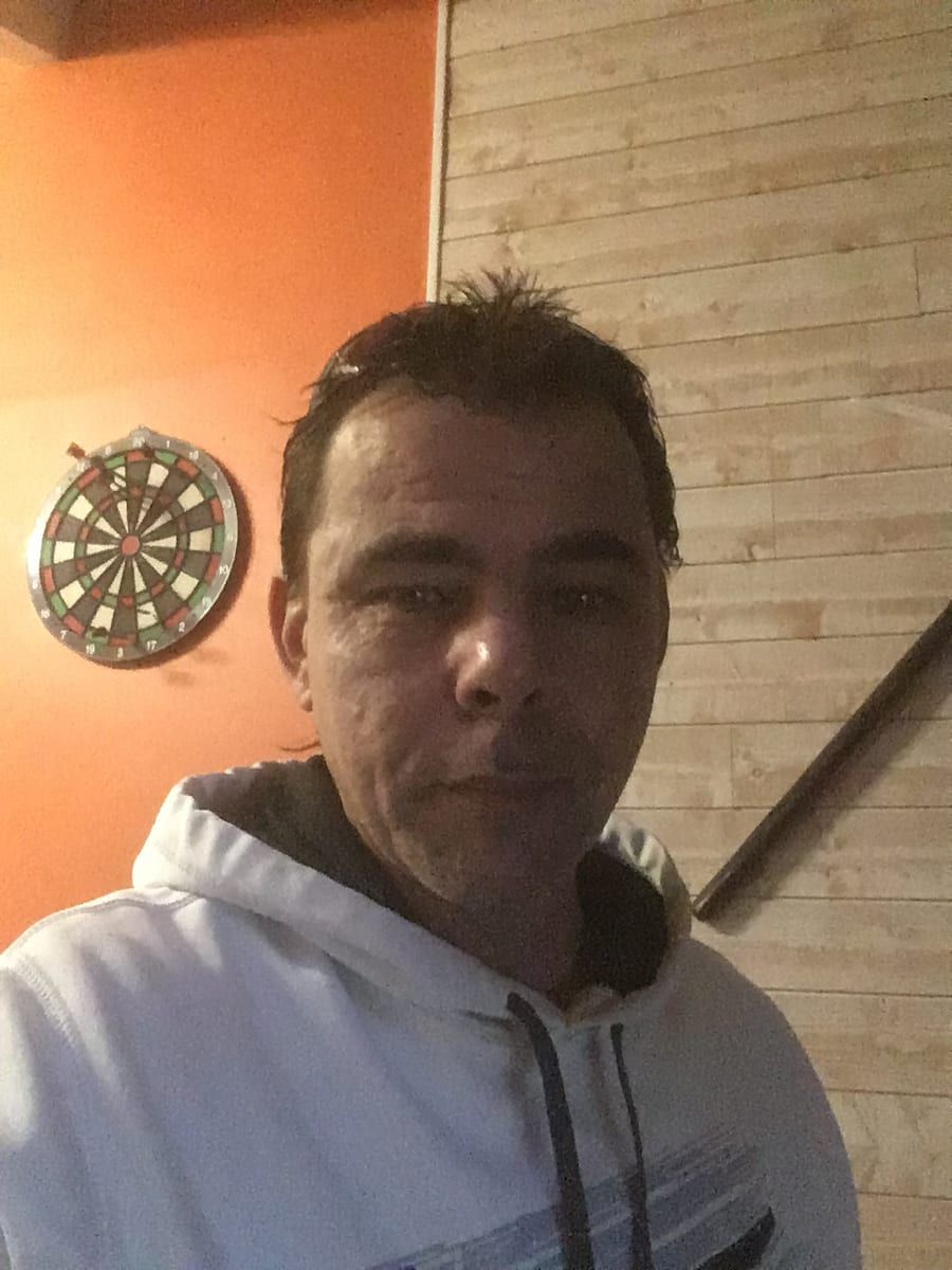 Profil de Jérémie, 27 ans, Annonces gay à Kleinbösingen (Fribourg)