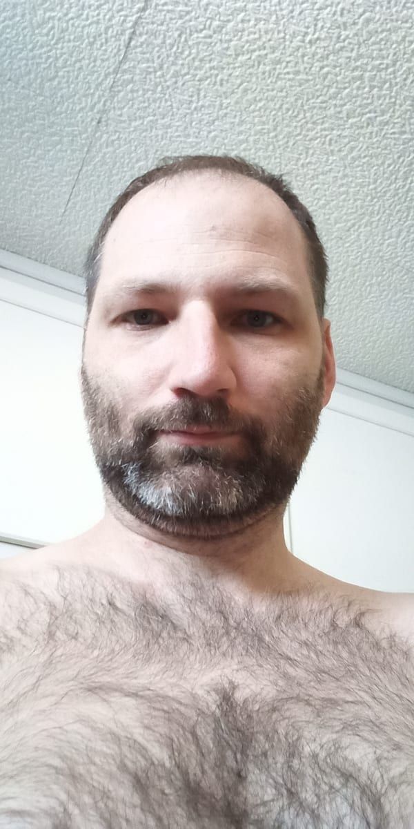 Profil de Kenjee, 43 ans, Annonces gay à Montévraz (Fribourg)