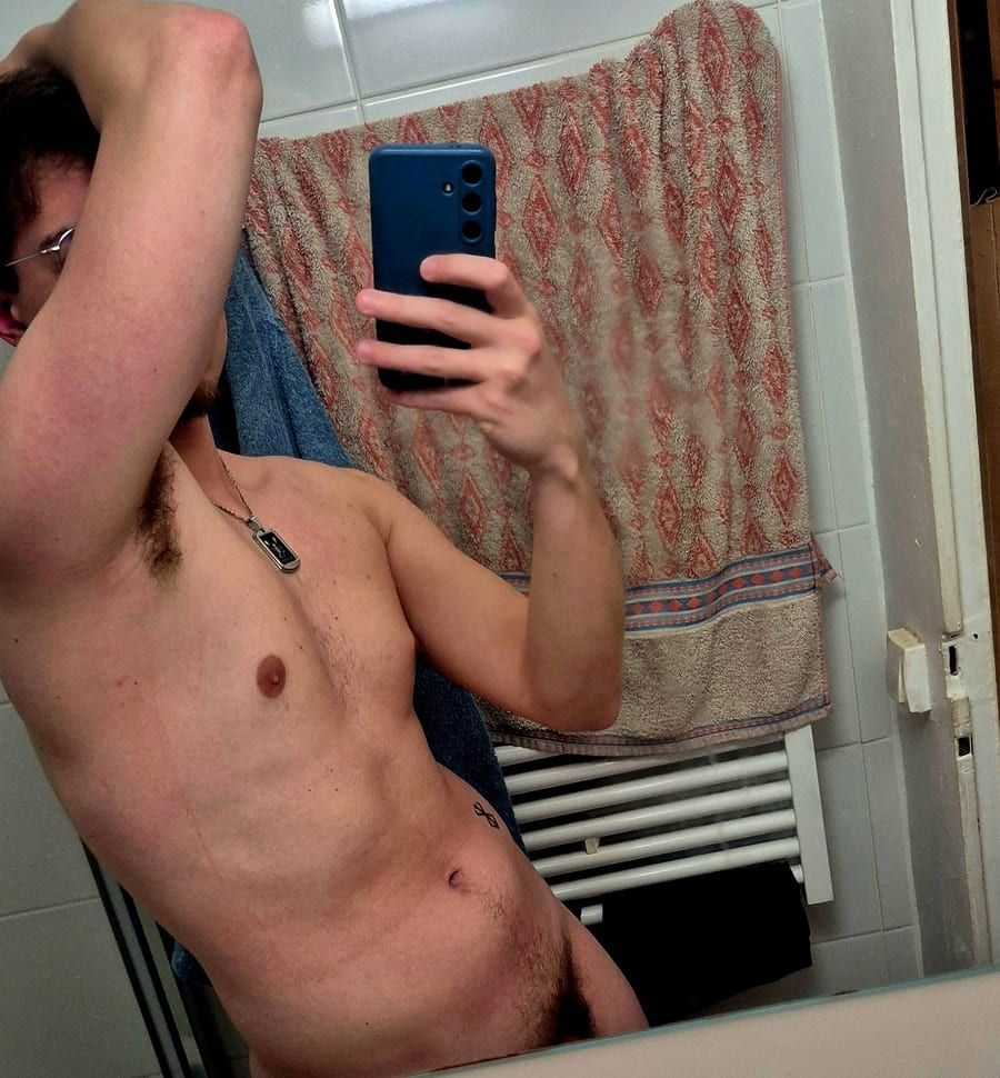 Ferdi - Annonces gay à Villarimboud Profil de Ferdi, 41 ans, Annonces gay à Villarimboud (Fribourg)