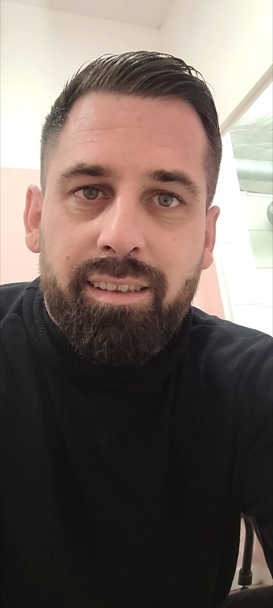 Profil de Nissim, 31 ans, Annonces gay à Sugiez (Fribourg)