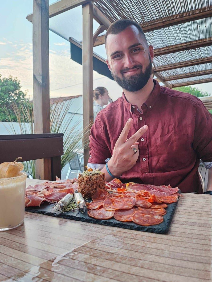 Profil de Tino, 22 ans, Annonces gay arabe à Auboranges (Fribourg)