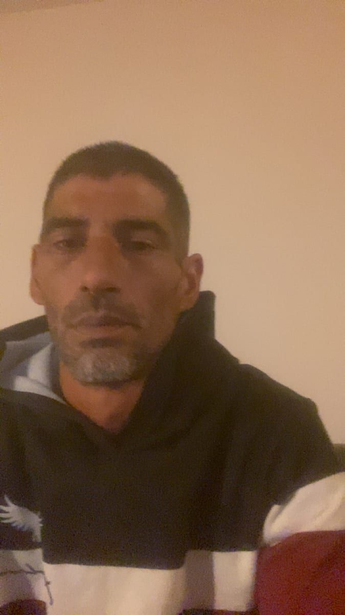 Profil de Thobias, 40 ans, Annonces gay à Mossel (Fribourg)