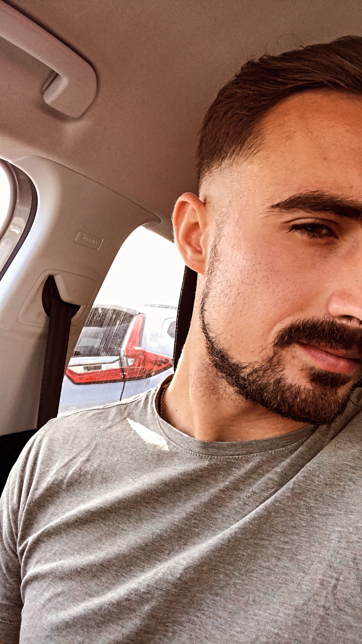 Profil de Pierre-bernard, 43 ans, Annonces gay à Aumont (Fribourg)