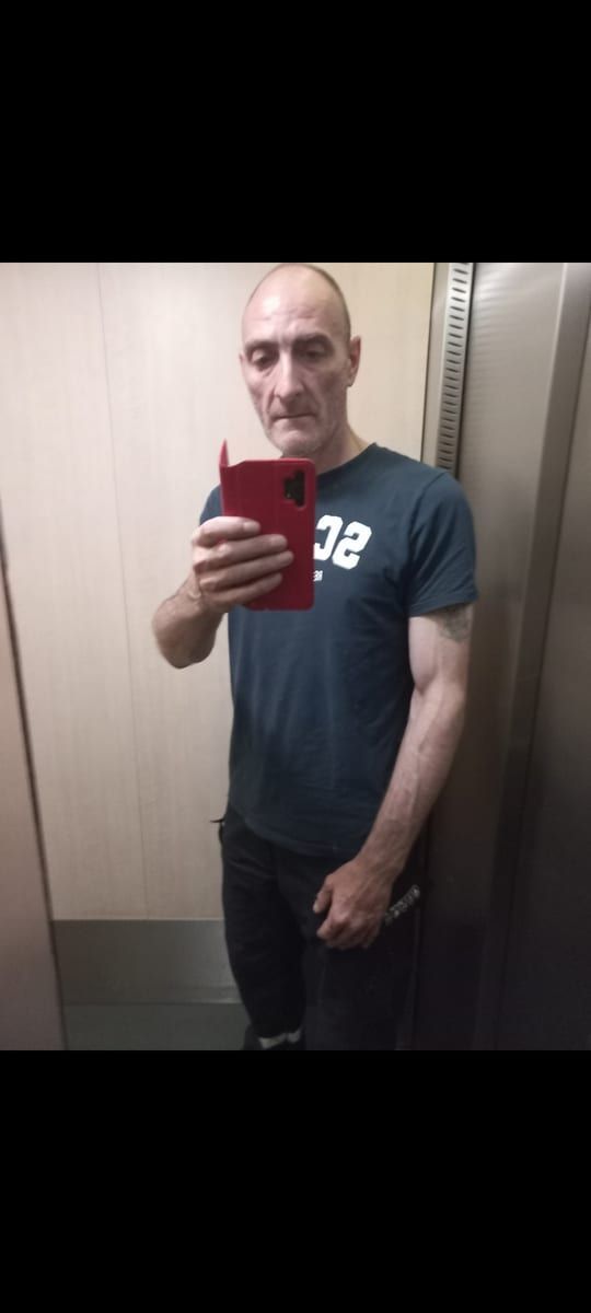Profil de Edin, 26 ans, Annonces gay arabe à Siviriez (Fribourg)