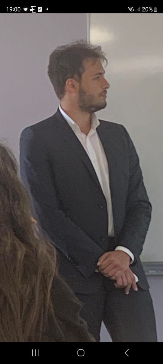 Profil de Georges, 30 ans, Annonces gay à Châbles FR (Fribourg)