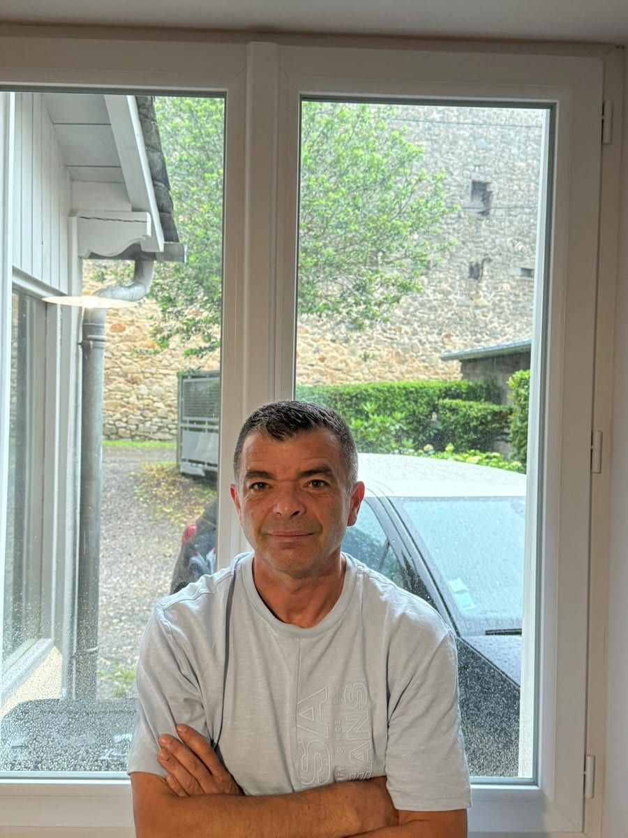 Profil de Eddine, 25 ans, Annonces gay à Fiaugères (Fribourg)