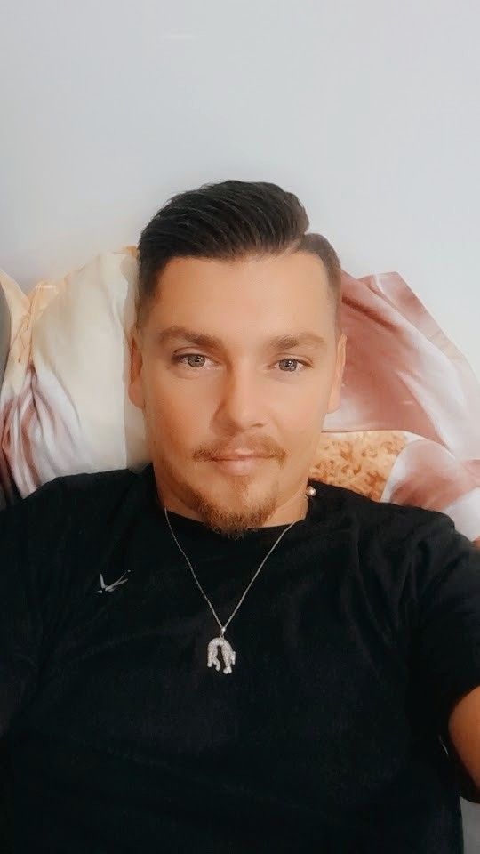Profil de Petru, 43 ans, Annonces gay arabe à St. Silvester (Fribourg)