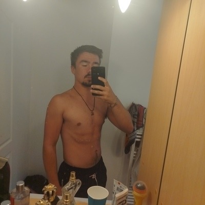 Profil de Imanol, 22 ans, Annonces gay arabe à Grattavache (Fribourg)