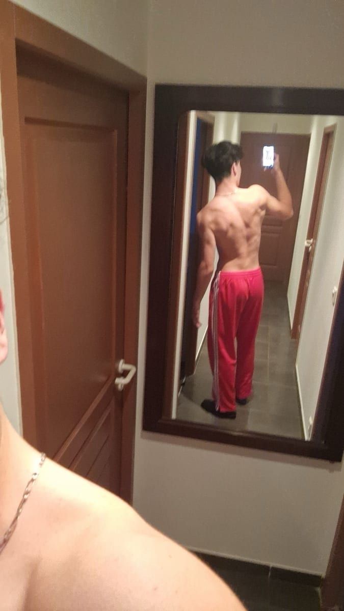 Profil de Amerouche, 22 ans, Annonces gay arabe à Montet (Glâne) (Fribourg)